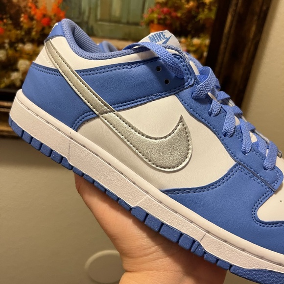 Nike Dunk Low Royal Pulse (Women's) sneakers - Picture 5 of 15